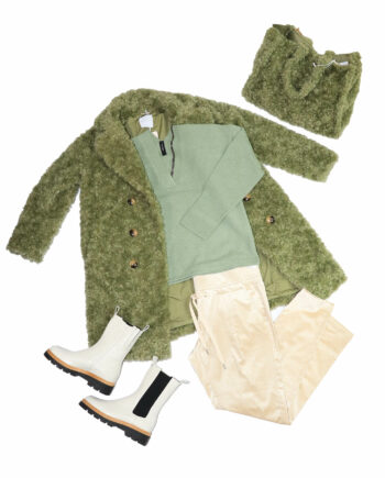 Outfitfoto grün beige teddylook mantel pullover hose tasche schuhe