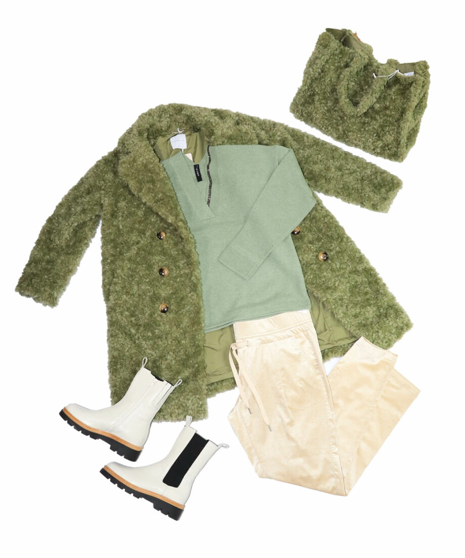 Outfitfoto grün beige teddylook mantel pullover hose tasche schuhe